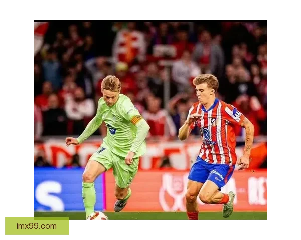 埃基蒂克托雷斯附体金发红衣展臂修长大中锋恰似故人归来于球场之上